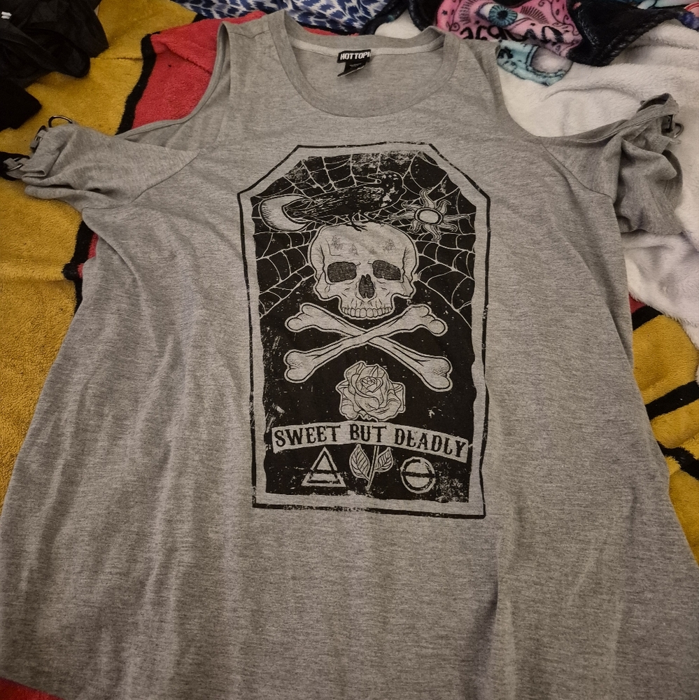 Hot Topic Black Oversized Graphic Tee